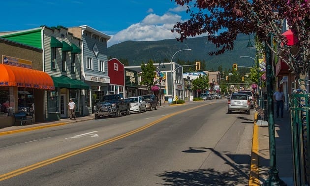 A picture of the Town of Creston.